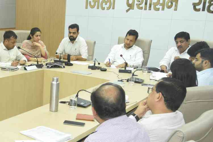 स्वतंत्रता दिवस समारोह की तैयारियां राष्ट्रीय पर्व की गरिमा के अनुरूप करवाने के निर्देश दिए उपायुक्त ने