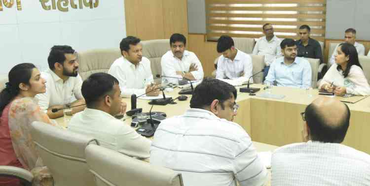 डीसी सचिन गुप्ता ने मानसून सीजन के दृष्टिगत शहरी व ग्रामीण क्षेत्रों में जल निकासी के पुख्ता प्रबंध करवाने के निर्देश दिए