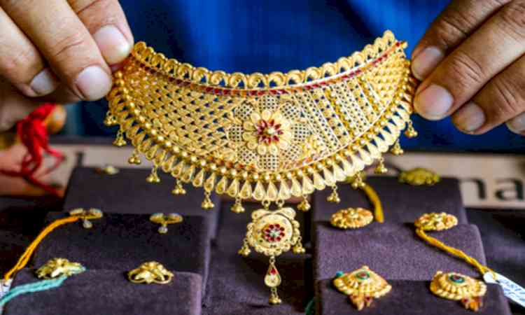 India's Q2 gold demand falls 6 pc; investment demand stays resilient 