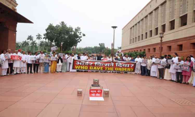 INDIA bloc stages 'Who gave the order' protest at Parliament; NDA says 'raise meaningful questions'