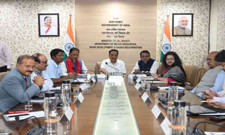 Odisha CM attends Mahanadi water dispute meeting