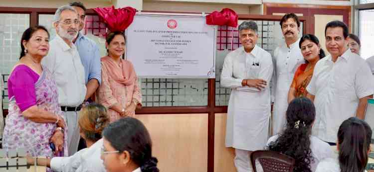 MP Manish Tewari Inaugurates New Computer Lab at Dev Samaj College for Girls