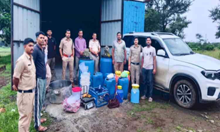 MP: Illegal MD drug factory busted in Mandsaur; materials worth over Rs 25 lakh seized