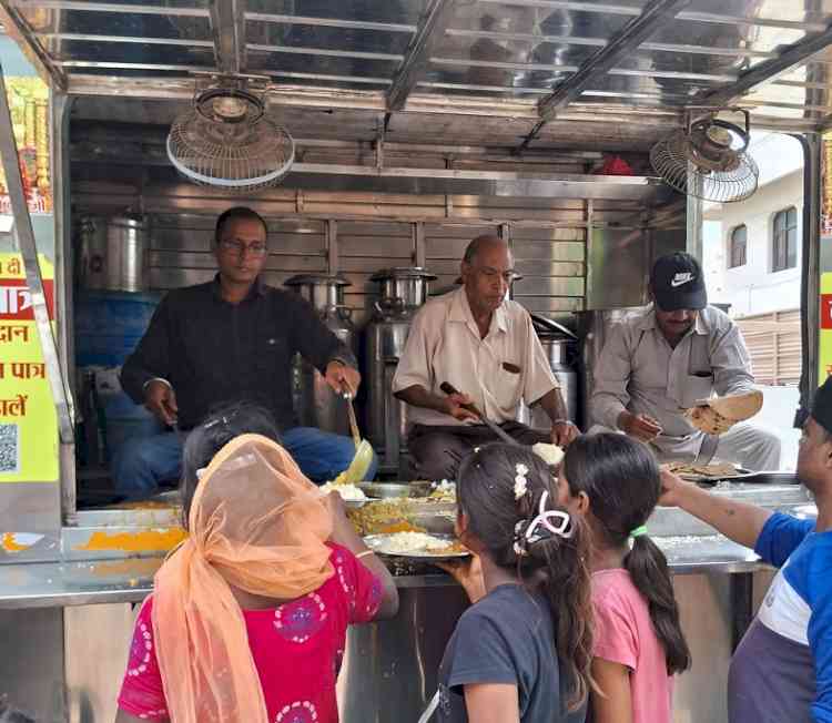 Community Kitchen Held to Mark the Beginning of 'Saawan'