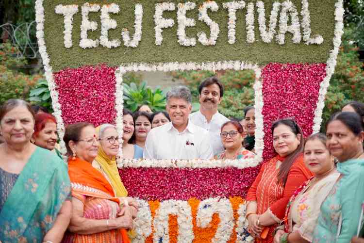 MP Manish Tewari Attends Teej Festival Celebration at Sector 45