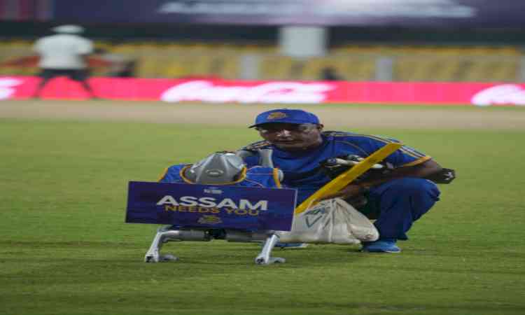 ‘Assam Needs You’ message highlights the plight of flood-affected families during APL match