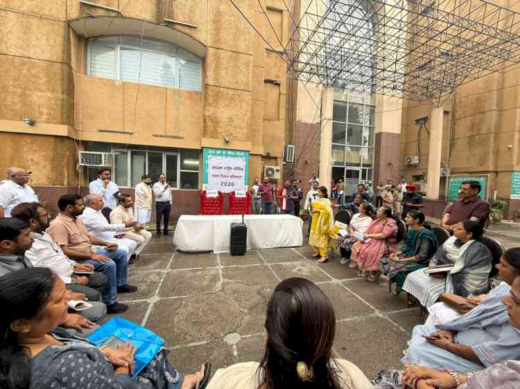 BJP Holds Dummy Municipal House, Alleges Discrimination and Corruption in Municipal Corporation