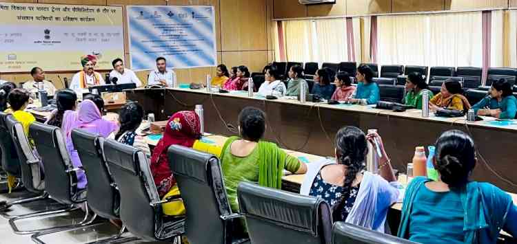 Self-reliant Haryana to be built through Women's Entrepreneurship: HIRD Director Dr. Chauhan