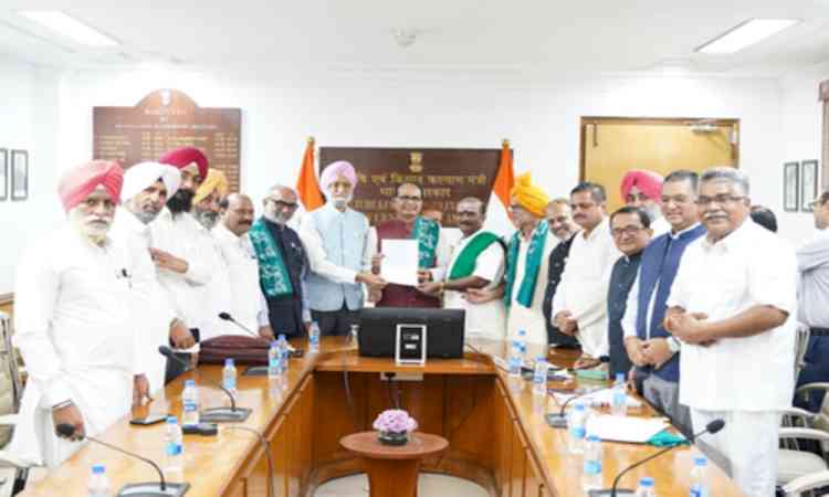 Farmers support ethanol in meeting with Agriculture Minister Chouhan