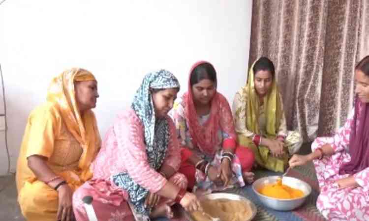 J&K: Women associated with UMEED SHGs get a raise in their income