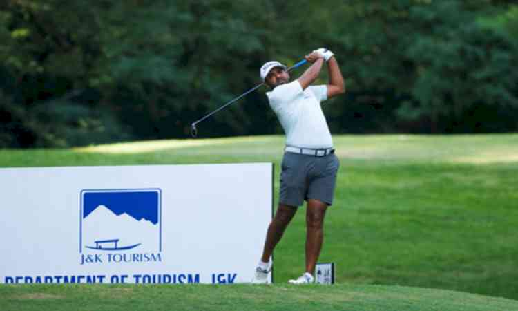 Khalin Joshi fires 63 to lead on day one of J&K Open 2026 in Srinagar
