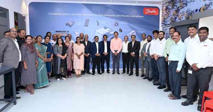 Danfoss Power Solutions India invests in future-ready engineers with Intelligent Hydraulic Systems Centre of Excellence at WIT College, Solapur