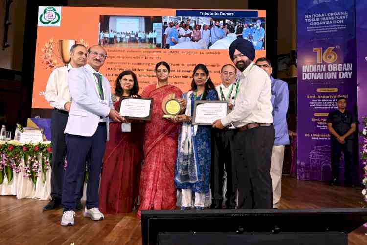DMC & Hospital Doctor Conferred National Award for Exemplary Performance in the Field of cadaveric Organ Donation and Transplants