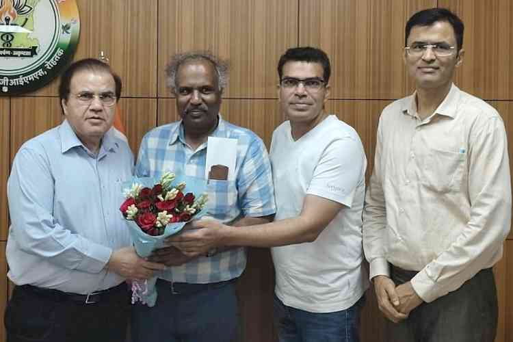 डॉ. कुंदन मित्तल ने संभाला पीजीआईएमएस, रोहतक के चिकित्सा अधीक्षक का कार्यभार