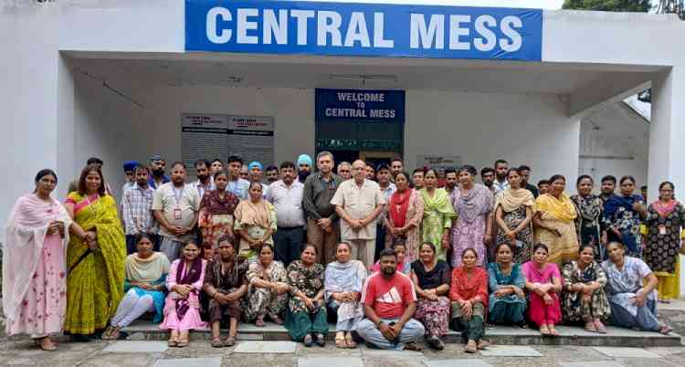Rayat Bahra Professional University NSS Wing Organises Grand 'Milan Bhoj' Under the Leadership of Former MP Avinash Rai Khanna to Honour Support Staff