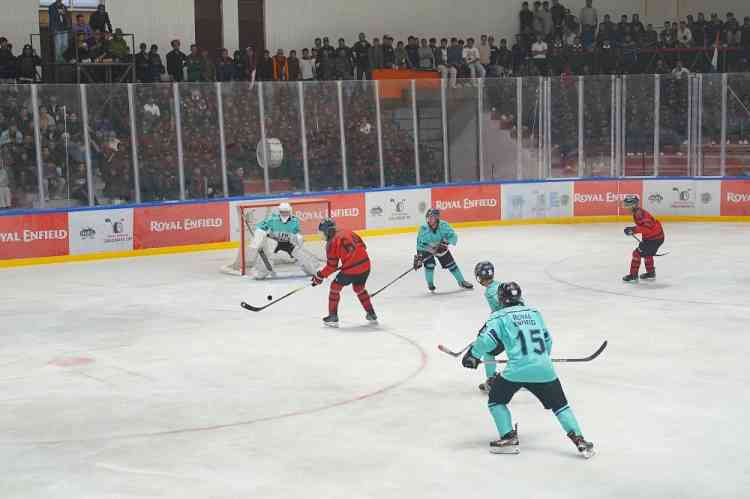 Indian Army Ice Hockey Team crowned champions of the Inaugural Royal Enfield Challengers' Cup