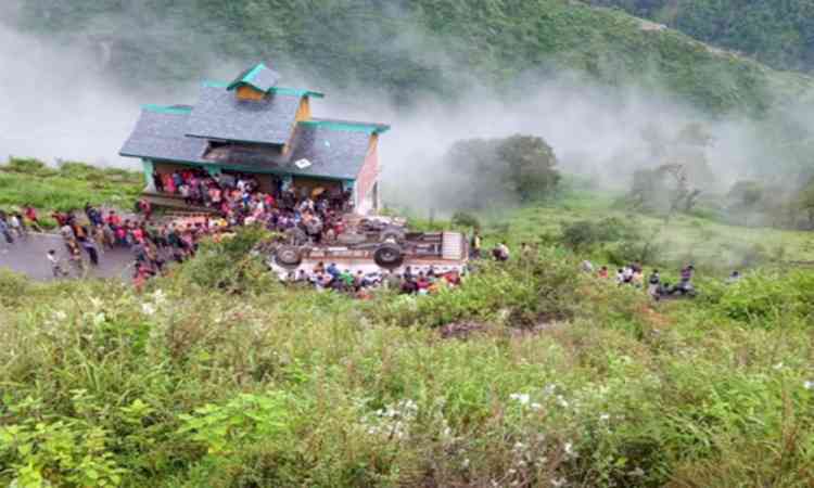 7 killed, 11 injured in Himachal accident as bus rolls into 100-feet deep gorge in Chamba