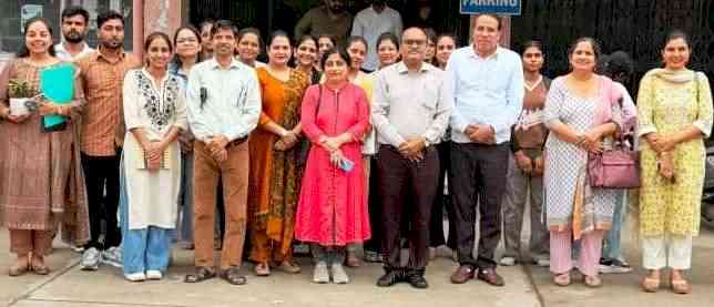 अर्थशास्त्र विभाग में आत्मनिर्भर भारतः विकसित भारत की ओर विषय पर विस्तार व्याख्यान आयोजित