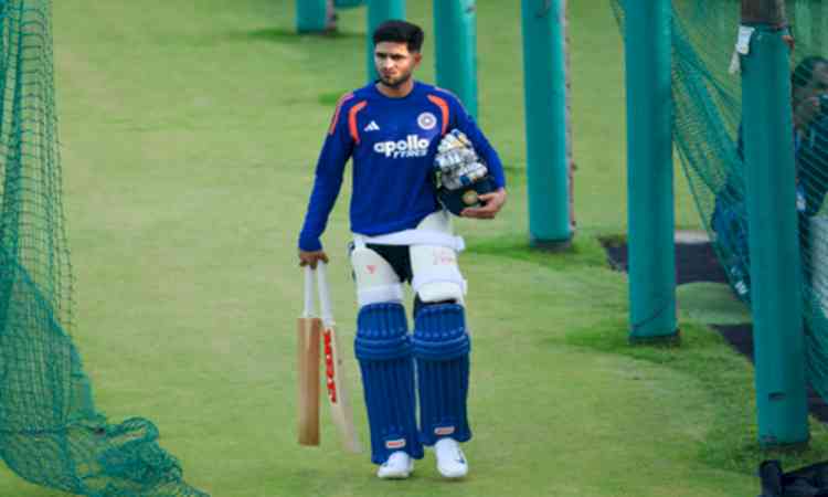 Gill resumes practice after finger injury forced him out of warm-up clash
