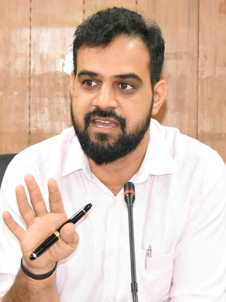 मेधावी छात्र योजना के लिए आवेदन 17 अगस्त सेः एडीसी