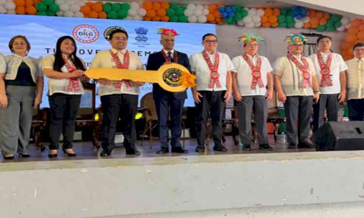 Philippines: Training hall built with Indian assistance to benefit 5,500 farmers and fisherfolk