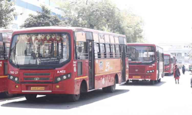 Gujarat: AMTS records highest-ever working-day ridership with 6.31 lakh passengers