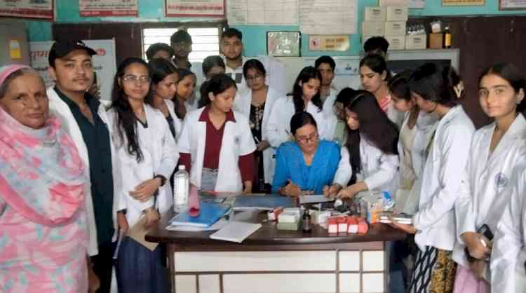 बीपीएचएस विद्यार्थियों ने जमीनी स्तर पर समझी स्वास्थ्य सेवाओं की कार्यप्रणाली