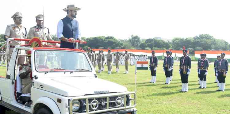 स्वतंत्रता के महत्व को समझना और राष्ट्रीय प्रतीकों का सम्मान करना हमारा दायित्वः एडीसी नरेंद्र कुमार