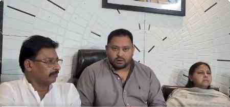 Bihar: Tejashwi to lead march to Raj Bhavan on Aug 19 against paper leaks and Siwan firing