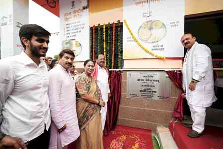 Delhi govt achieves target of 100 Atal Canteens in 8 months