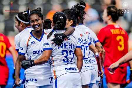 Hockey WC: India women hold favourites China to 2-2 stalemate in opener