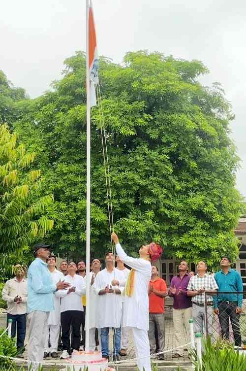 राष्ट्र निर्माण में हर नागरिक निभाए अपनी भूमिका : डॉ. चौहान