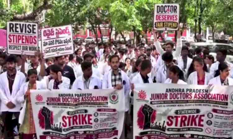Junior doctors across Andhra Pradesh intensify strike to demand hike in stipend