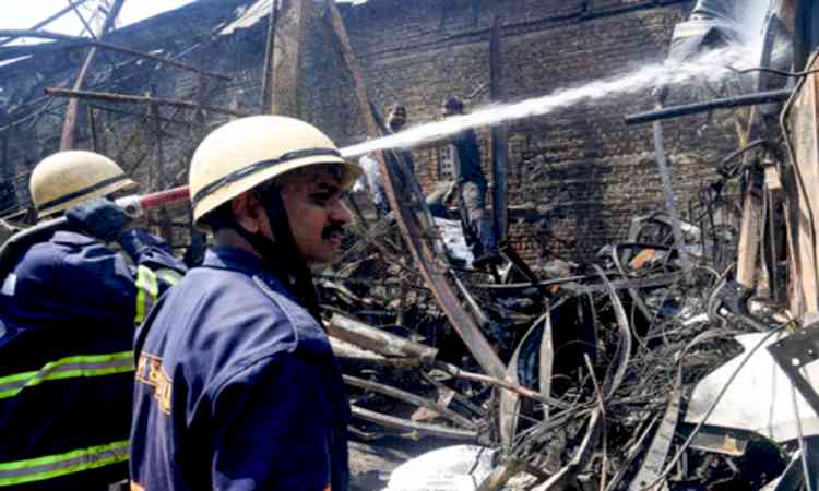 Fire breaks out at commercial building in Mumbai's Kandivali West, 11 rescued safely
