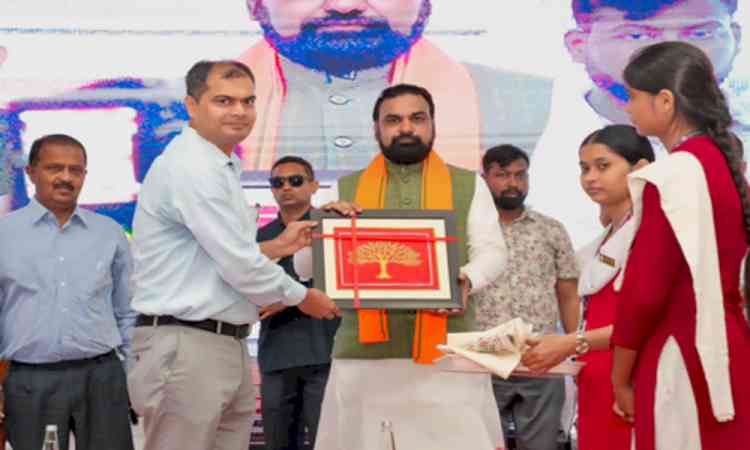 Bihar CM launches portal to address students' grievances 