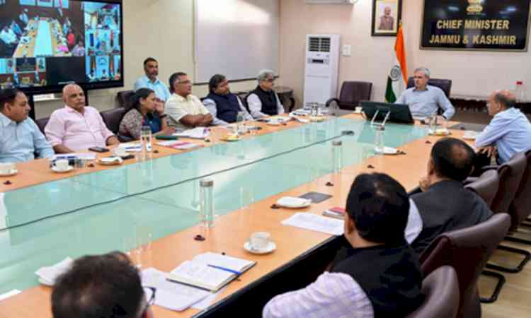 Omar Abdullah reviews preparations for inaugural International Film Festival