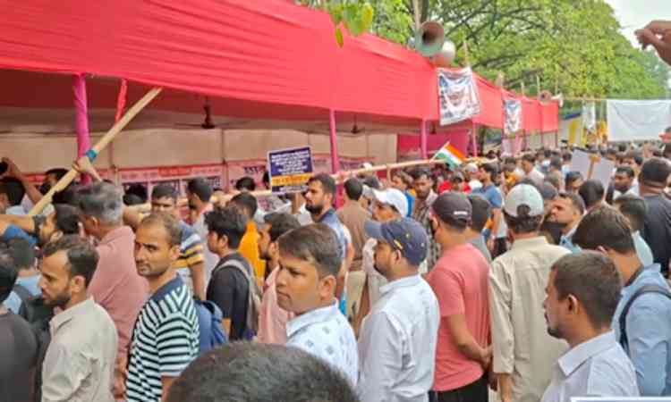 Bihar: Student Justice Satyagraha begins in Patna, demanding TRE-4 notification