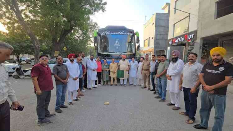 Pilgrimage bus leaves Ferozepur for Haridwar-Rishikesh