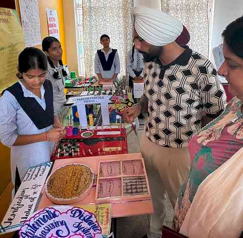 Cluster-Level Science Exhibition – Bal Vigyan Pradarshani
