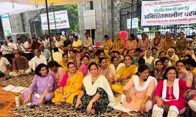 Salary Crisis Pushes BPSMV Staff to the Brink, Indefinite Protest Enters Day 3