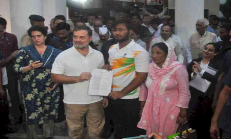 'Basis established for probe into police action': Congress after FIR on pellet gun complaint