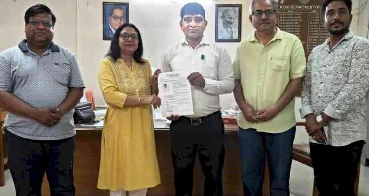 एमडीयू के शोधार्थी प्रदीप का रेलवे में चयन, बने मुख्य विधिक सहायक