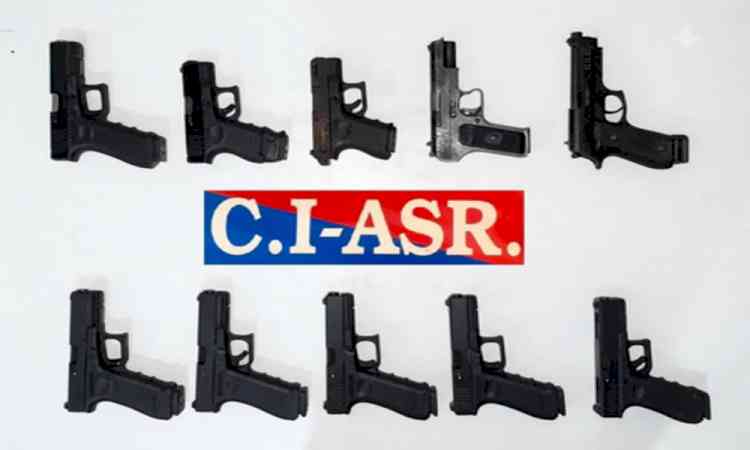 Arms smuggling network busted in Punjab; 10 sophisticated pistols recovered
