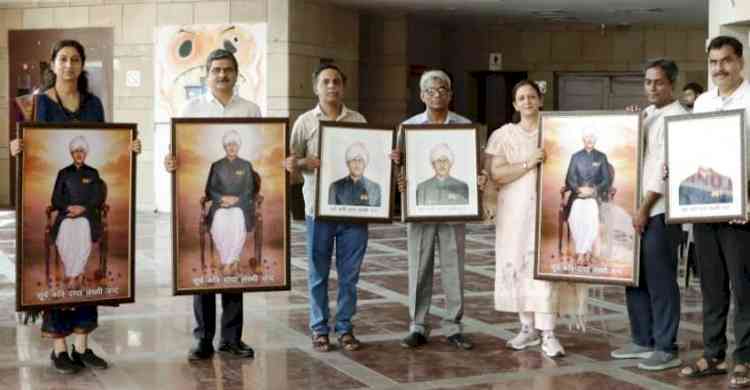 VC Dr Arya’s Culture Push: Dada Lakhmi Chand’s Portraits to Adorn All SUPVA Offices