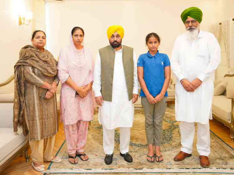CM Bhagwant Singh Mann Meets Family Of Deceased Kabaddi Player Gurjit Singh Toot, Announces Govt Job For His Wife