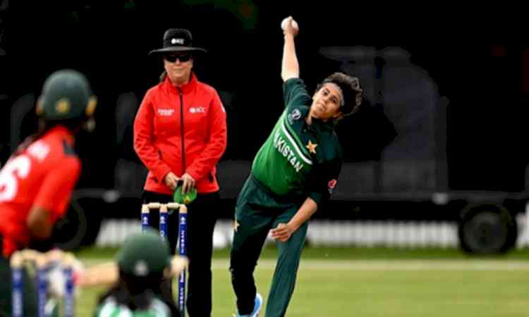 Pakistan fast bowler Aimen Anwar retires from international cricket