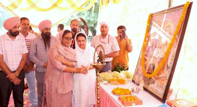 Panjab University Non-Teaching Employees Federation Organises Langar