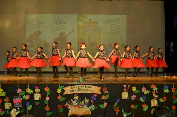 Form Assembly of Class III held at Sat Paul Mittal School