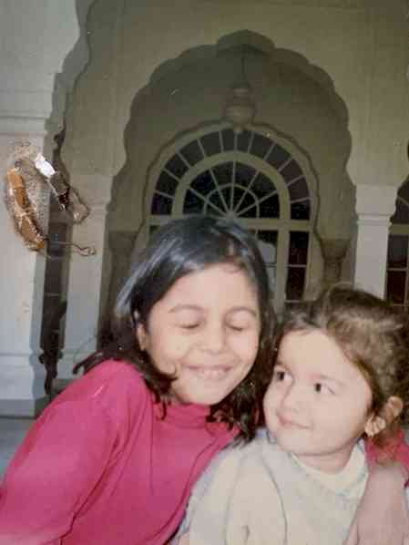 Alia Bhatt treats with a childhood photo with sister Shaheen on Rakhi, calls her her 'home' 