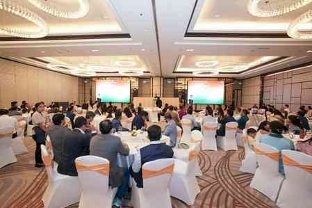MoS Margherita interacts with Indian diaspora in Laos
